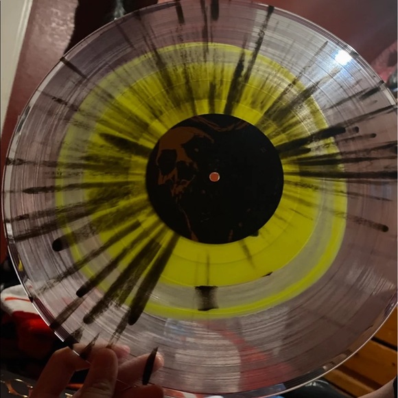 Black Veil Brides “Re-Stitch These Wounds” :: Neon / Splatter LP Vinyl - Picture 4 of 4